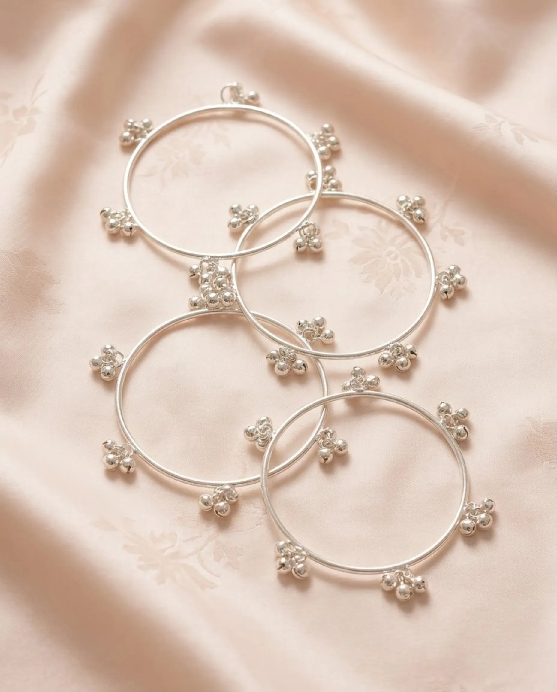 Viral Kashmiri Ghungroo Bangles White Silver Bangle Set (4 Pcs)