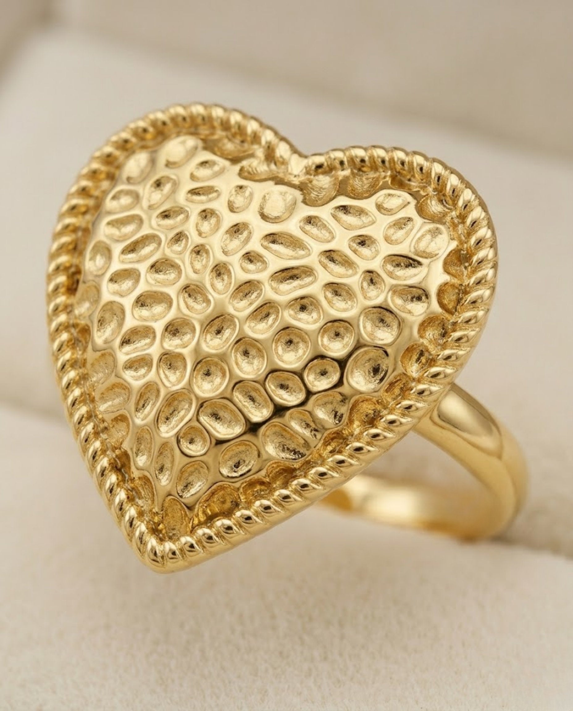 Orneza Amora Textured Gold Heart Statement Ring