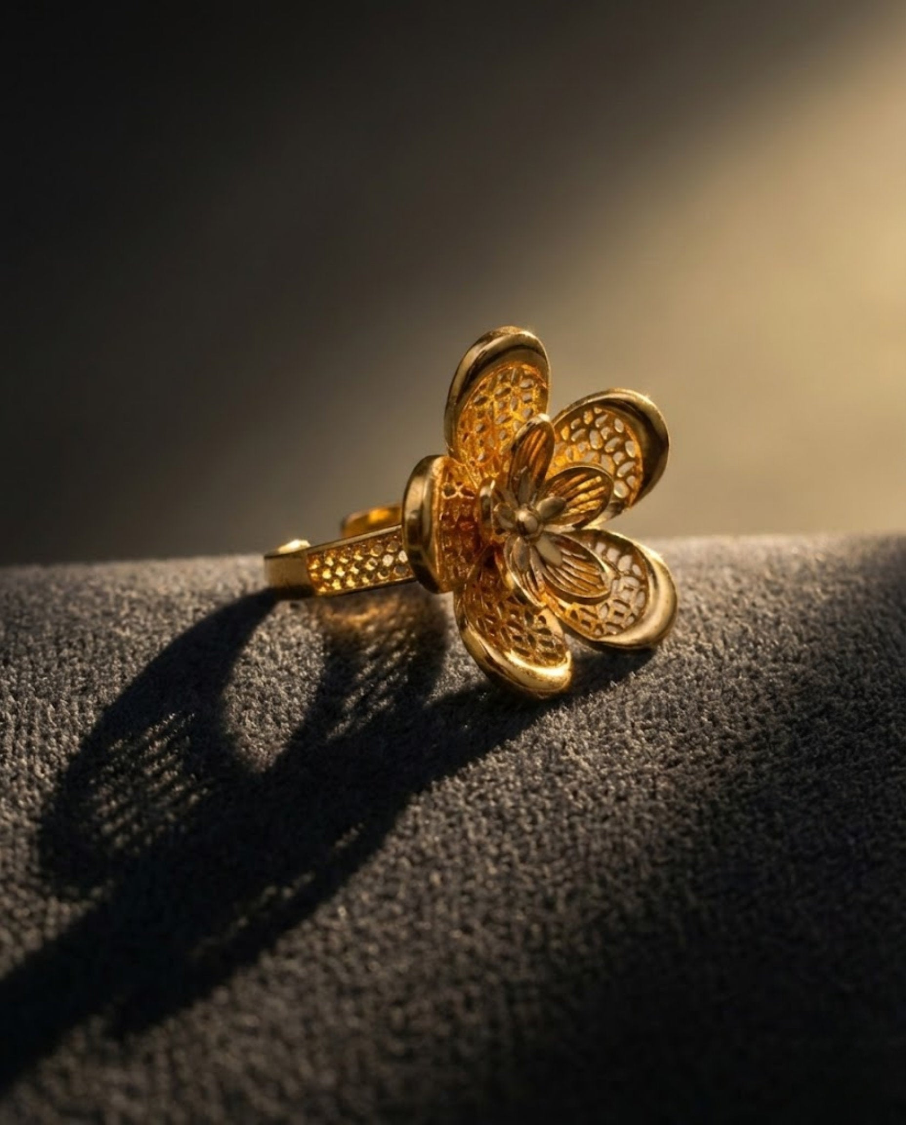 Orneza Gold Filigree Five Petal Floral Statement Ring